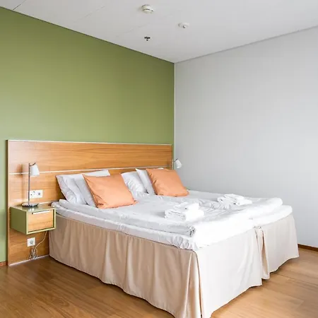 Hotel Hiisi Jaetkaesaari 3*