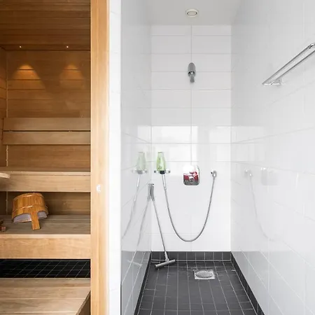 Hiisi Jaetkaesaari 3* 헬싱키