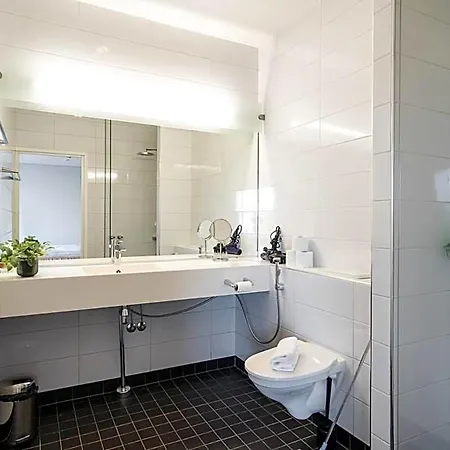 Hotelli Hiisi Jätkäsaari 3*