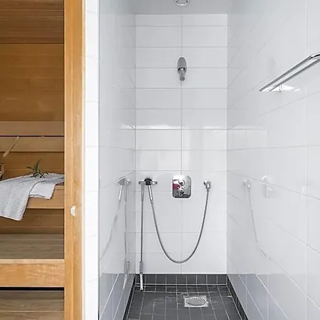 Hotelli Hiisi Jätkäsaari 3*
