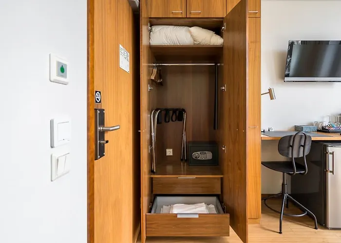 Hiisi Jaetkaesaari Otel Helsinki