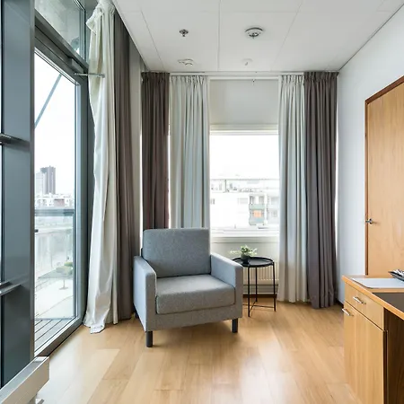 Hiisi Jaetkaesaari ホテル